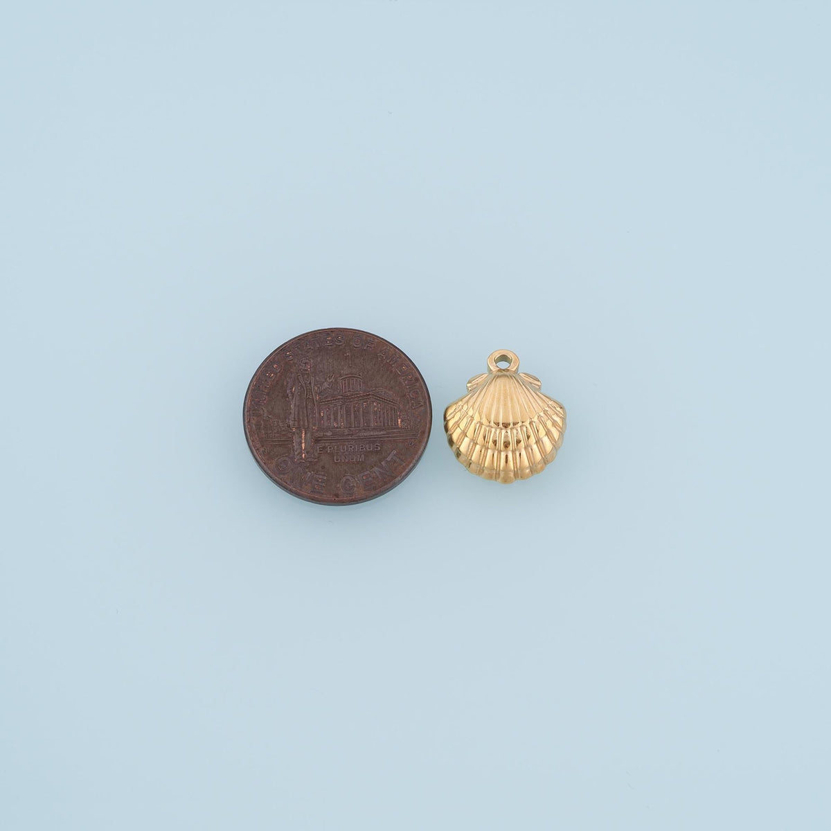 Scallop Pendant,14K Gold Beach Vacation Charm DIY Charm for Necklace Bracelet Making
