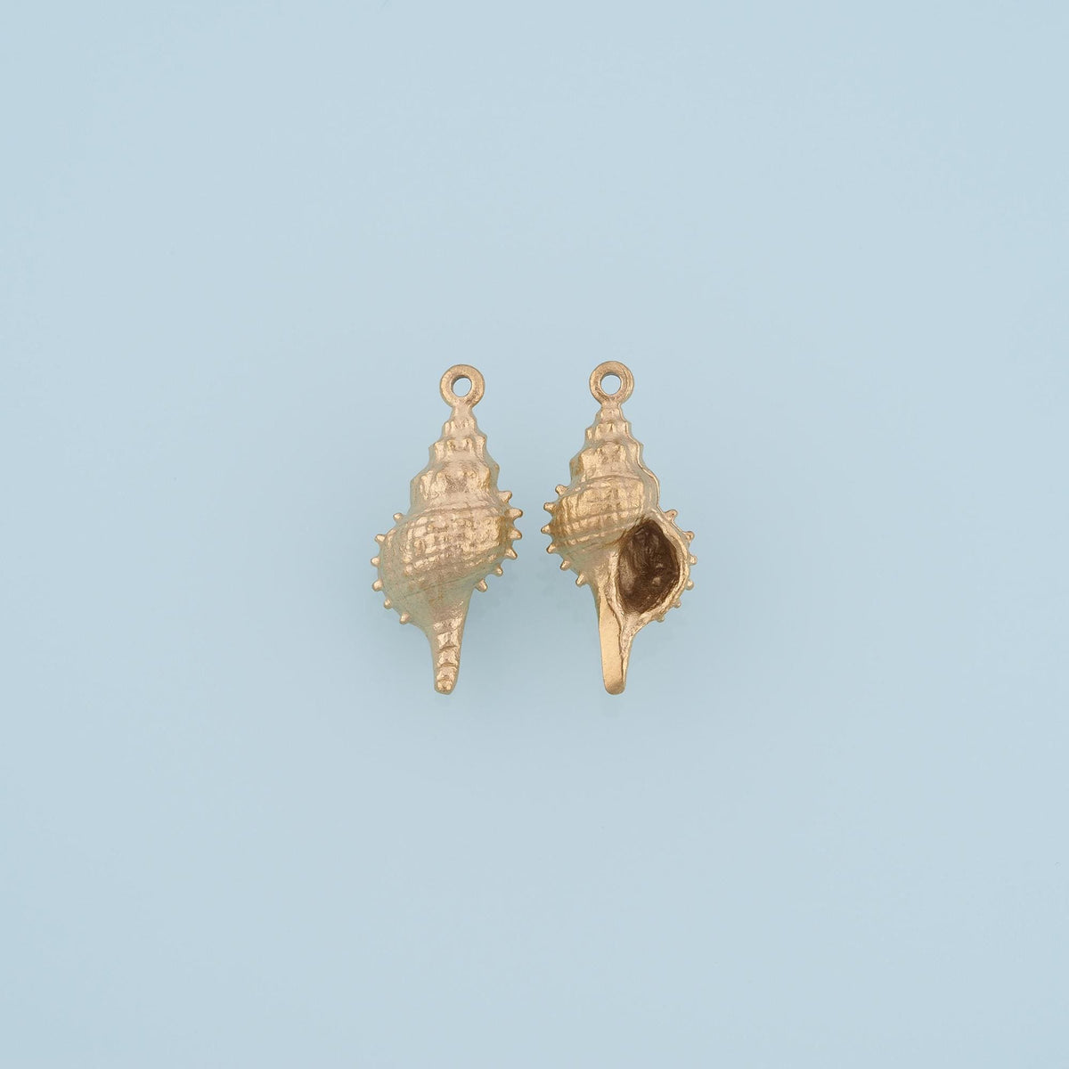 Spike Conch Pendant,14K Gold Minimalist Relief Charm DIY Charm for Necklace Bracelet Making