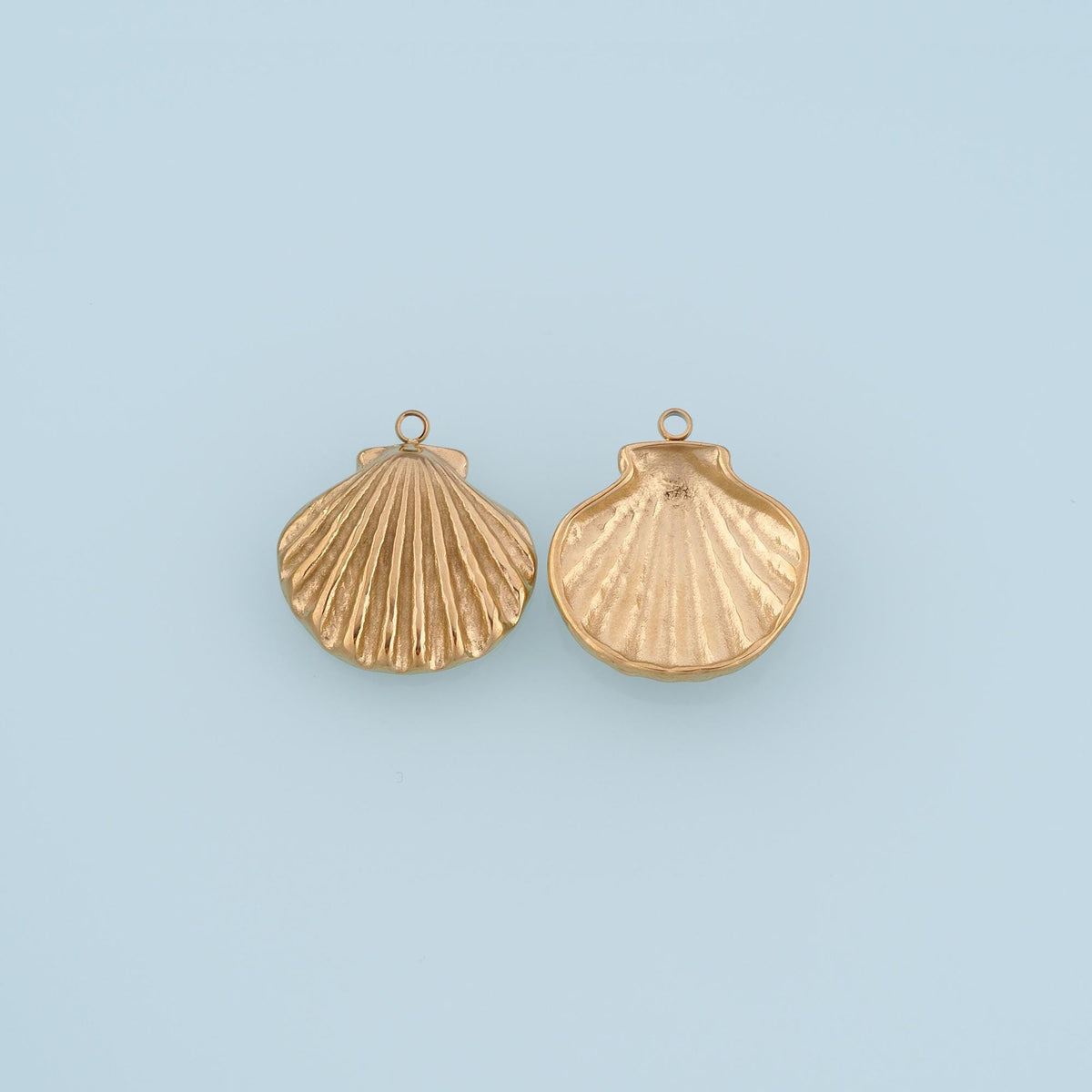 Scallop Pendant,14K Gold Retro Style Charm DIY Charm for Necklace Bracelet Making