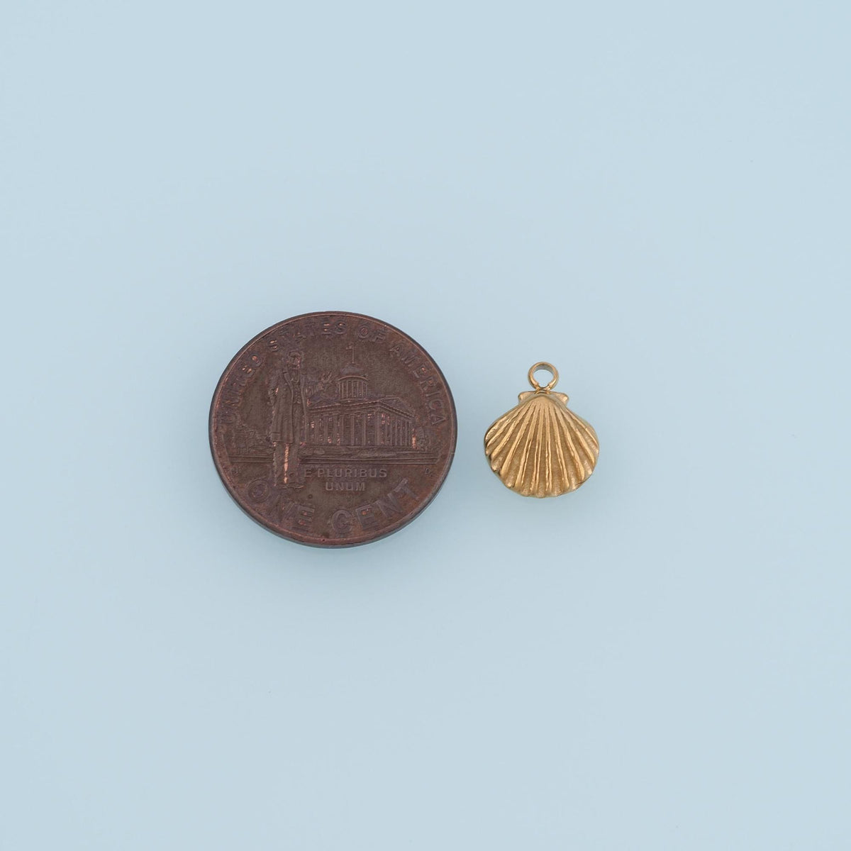 Mini Scallop Pendant,14K Gold Retro Style Charm DIY Charm for Necklace Bracelet Making