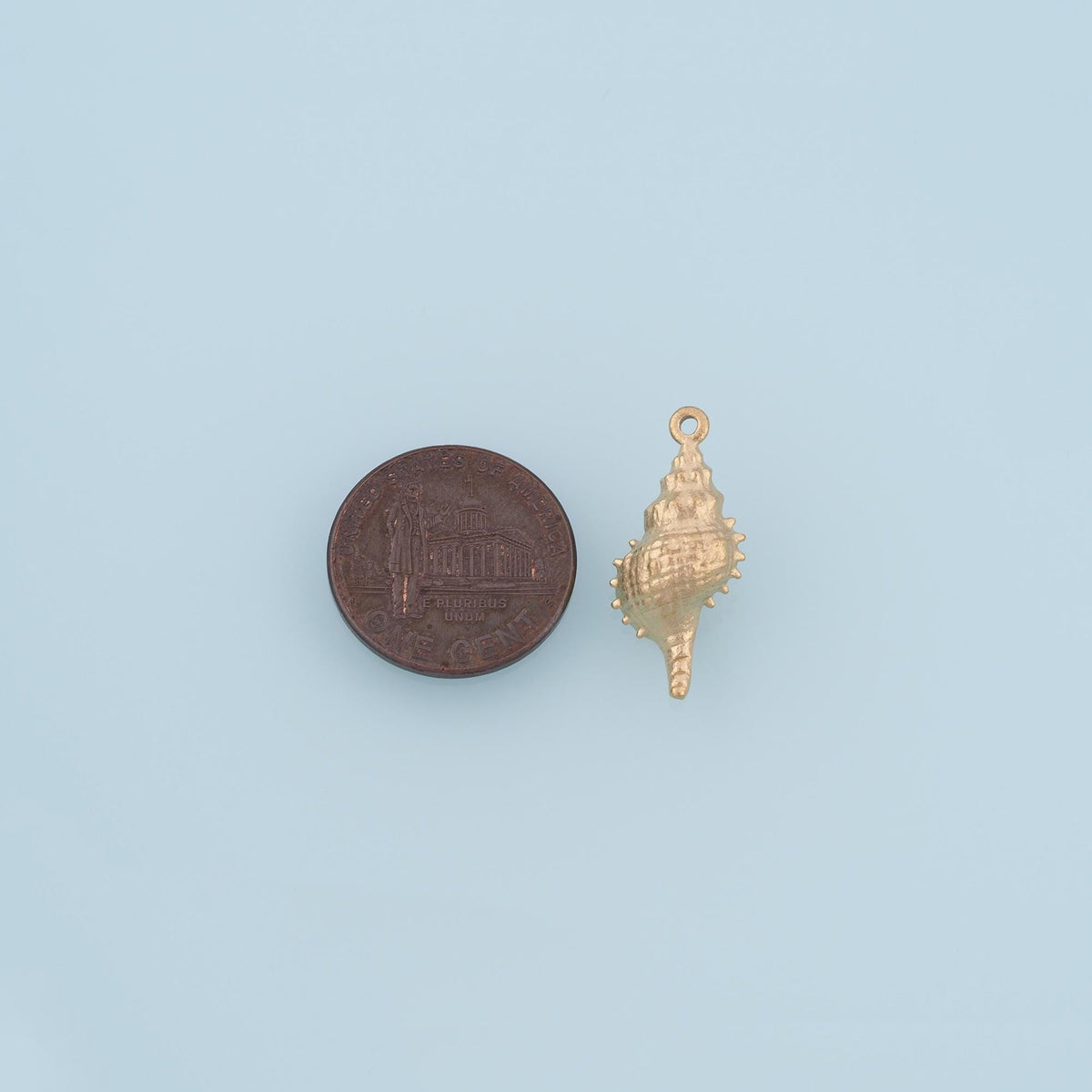 Spike Conch Pendant,14K Gold Minimalist Relief Charm DIY Charm for Necklace Bracelet Making