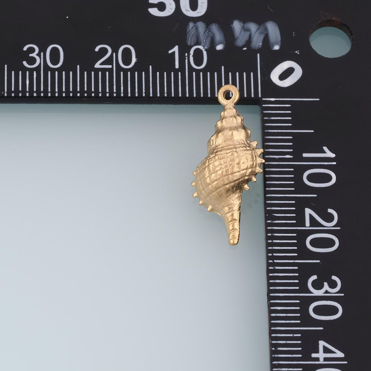 Spike Conch Pendant,14K Gold Minimalist Relief Charm DIY Charm for Necklace Bracelet Making